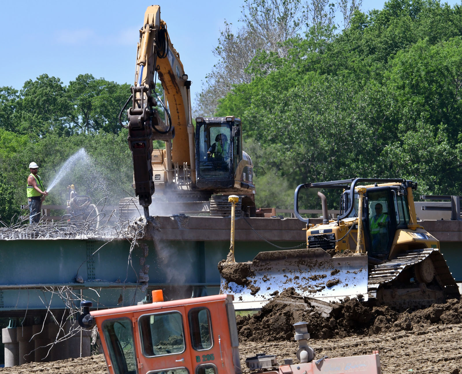 Construction on the new Interstate 74 bridge update.